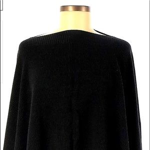 Black poncho by Lululemon